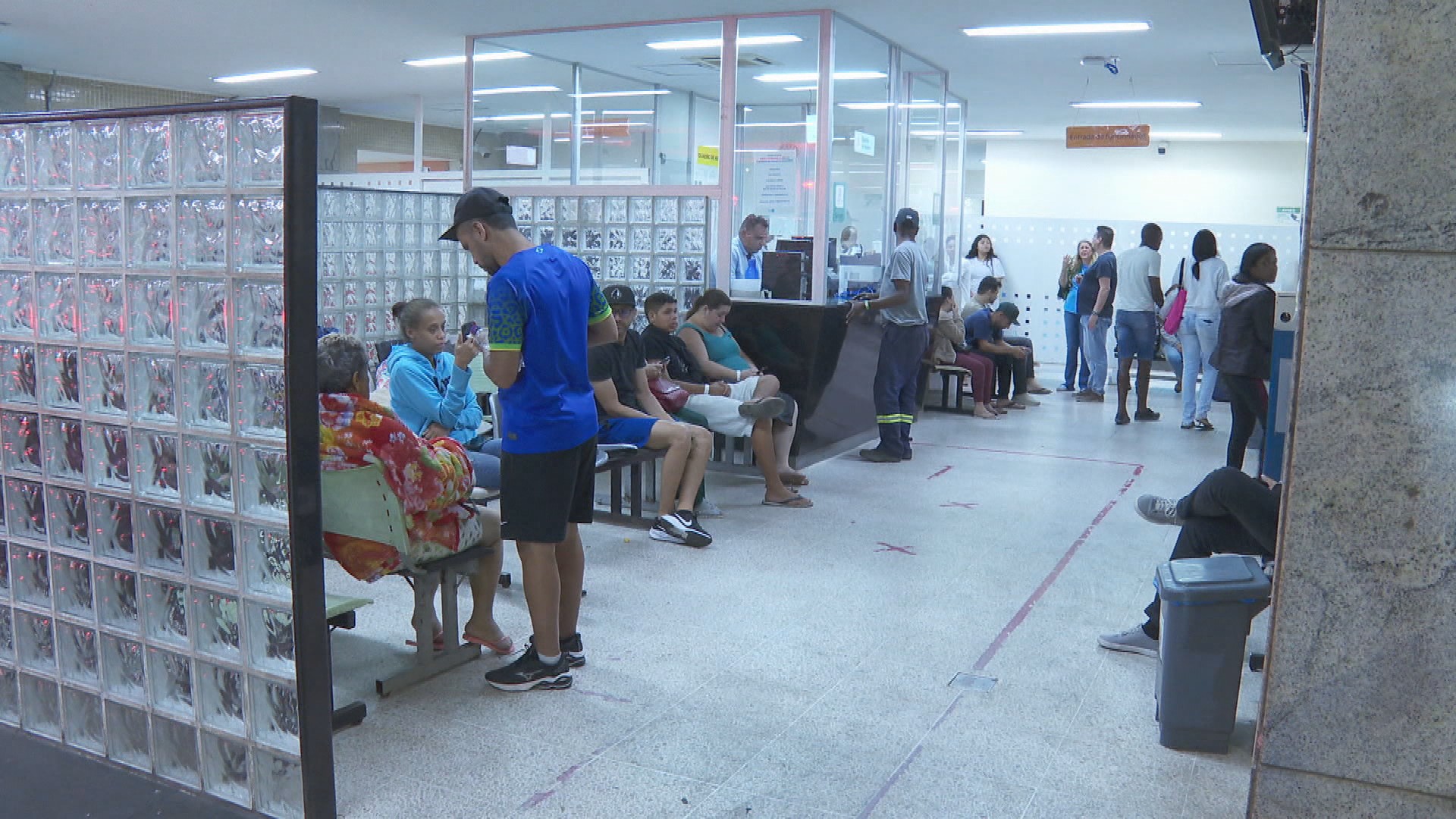 Superlotação, fila de espera e atendimento precário: principais hospitais públicos de BH operam acima da capacidade