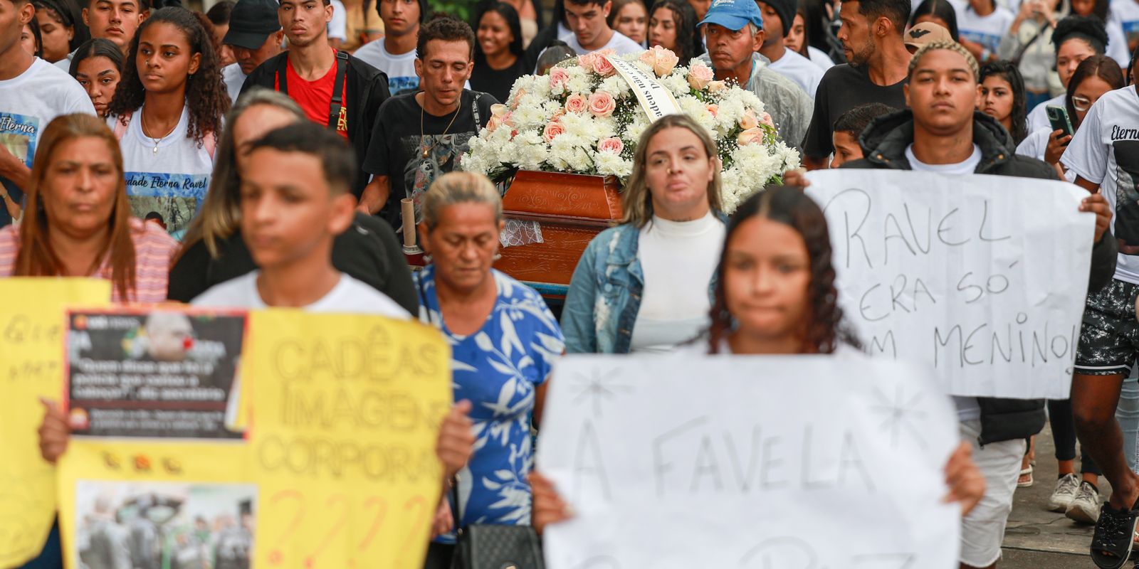 Lista de mortos em operação no RJ evidencia letalidade de jovens