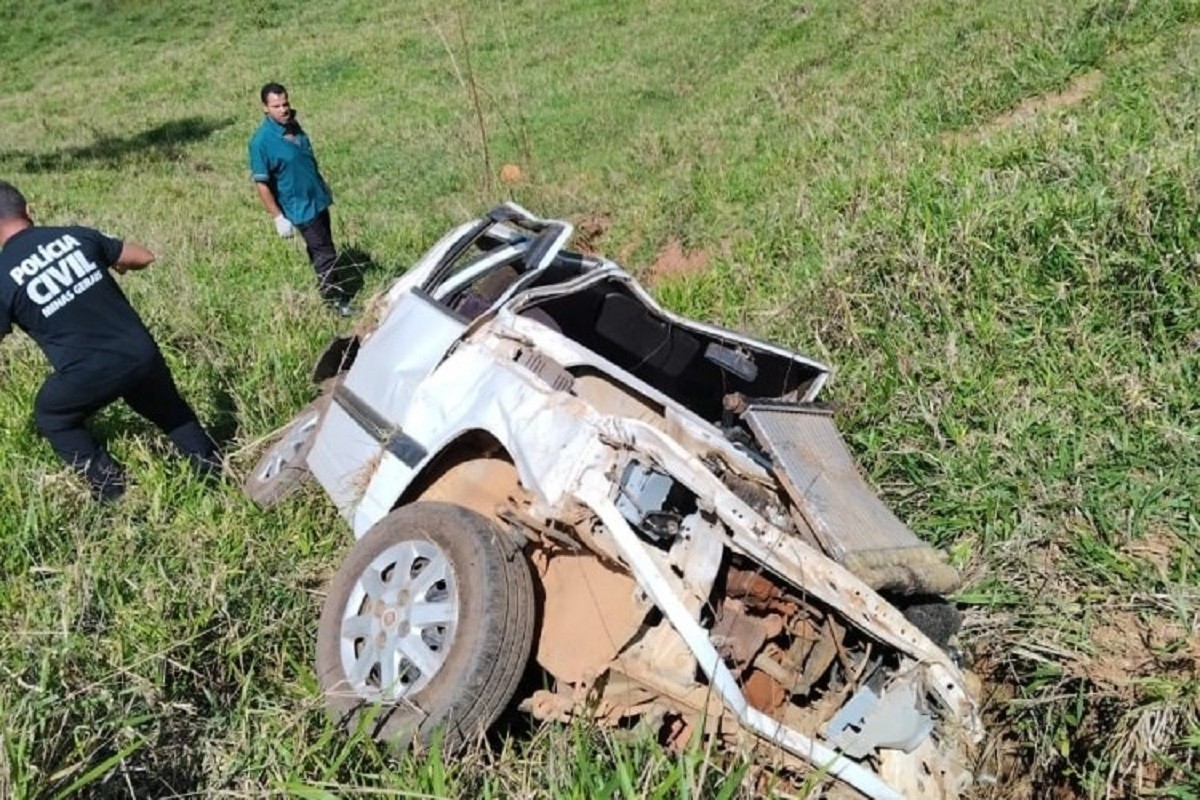 Idoso morre após carro capotar em estrada de terra na zona rural de Miradouro