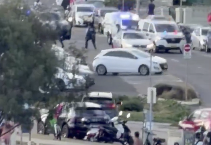 Ataque a tiros em evento judaico na Austrália deixa 12 mortos