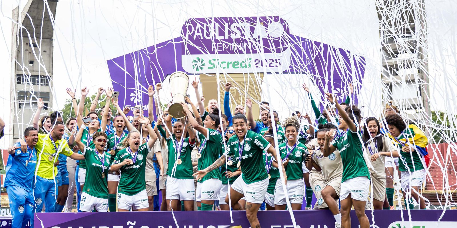 Palmeiras segura Corinthians e conquista o tetra do Paulista Feminino