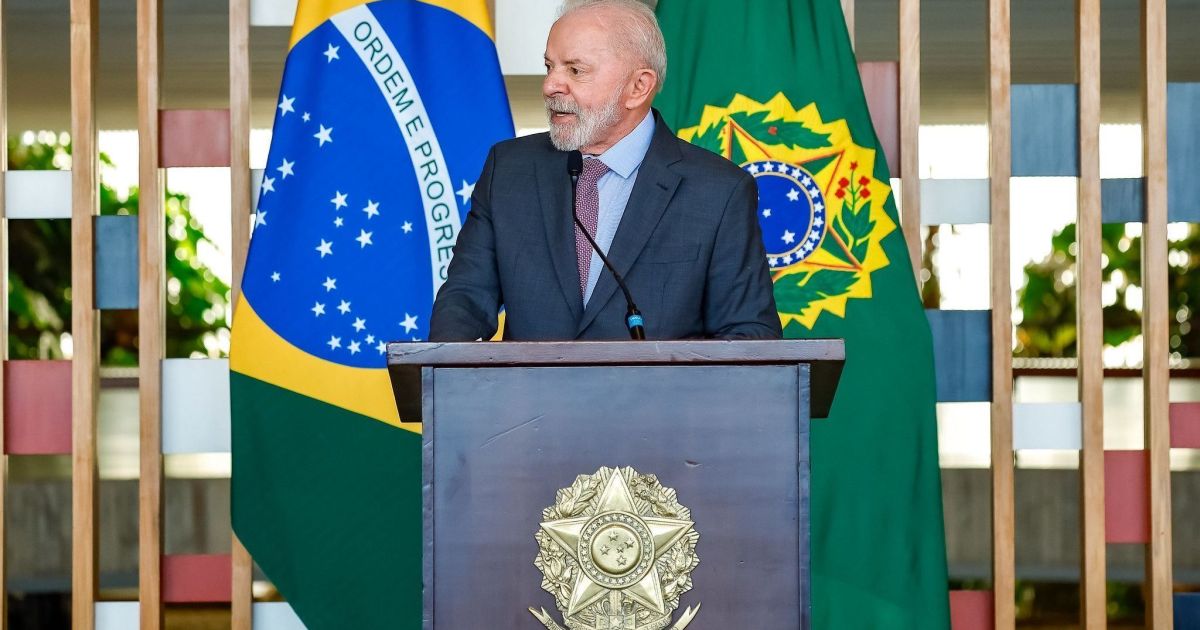 Após reunião da Celac, Brasil mantém posição contra captura de Maduro