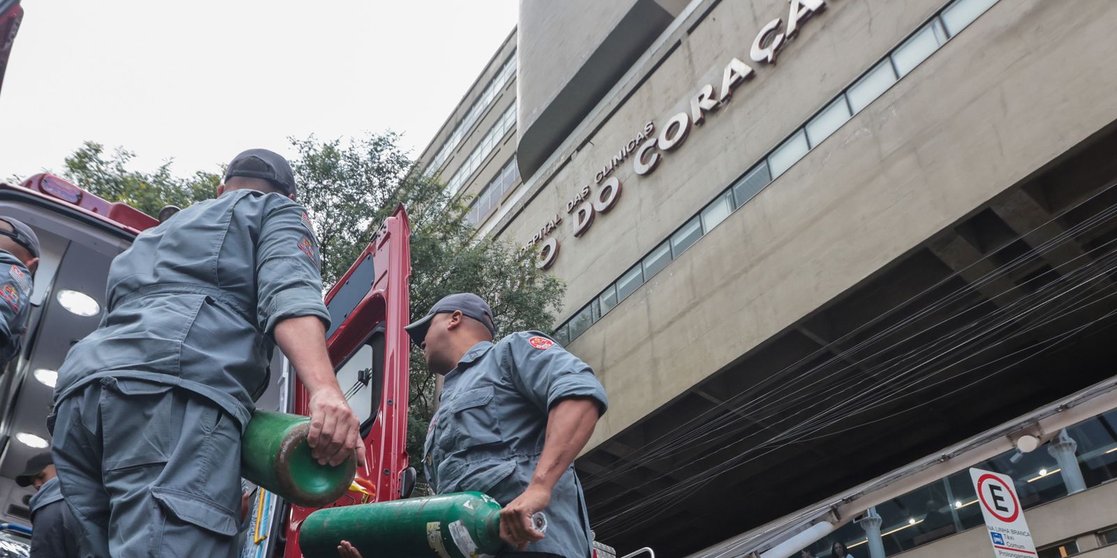 Incêndio atinge Hospital das Clínicas em São Paulo