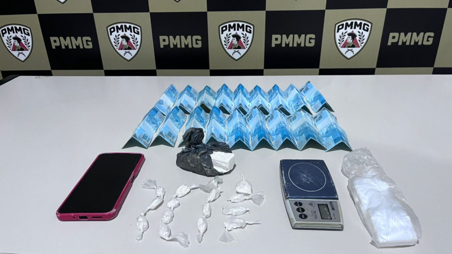 Polícia Militar de Carangola desmantela ponto de drogas no bairro Santa Emília