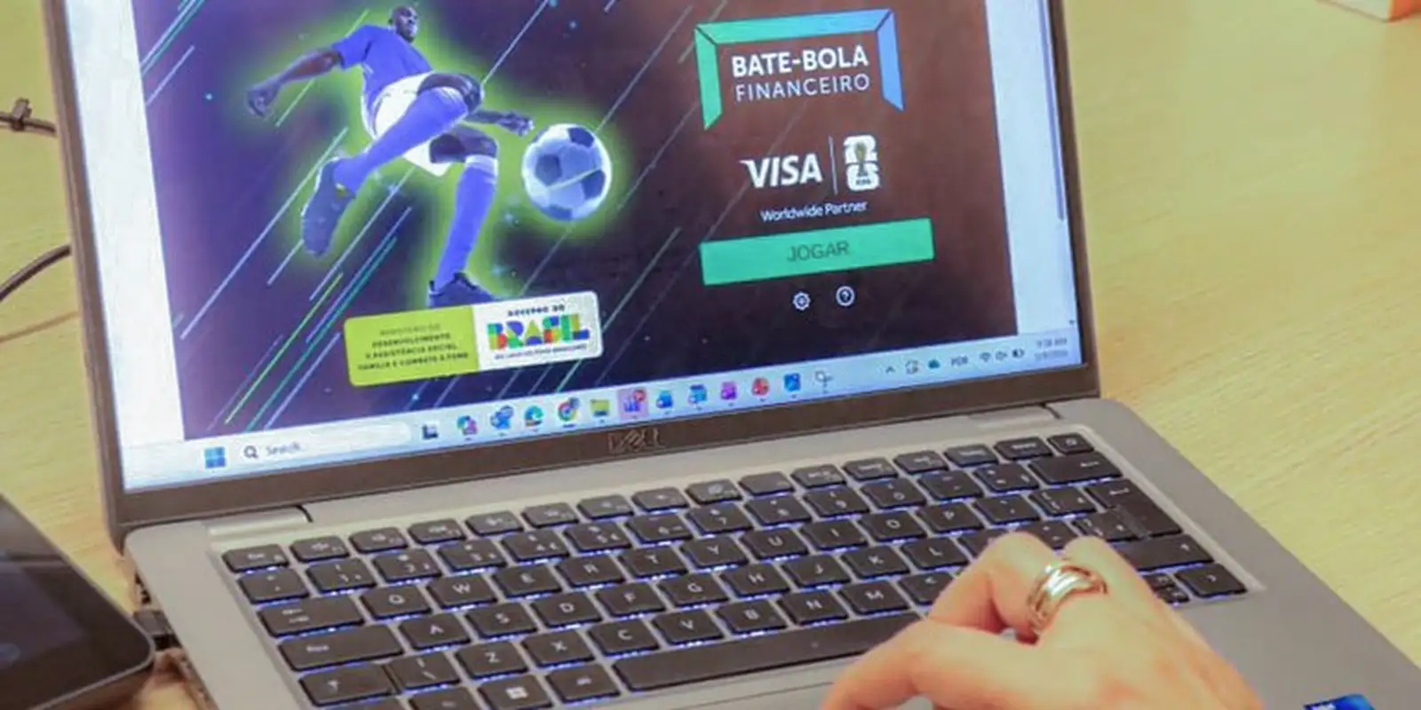 Jogo educativo ensina noções de finanças para famílias no CadÚnico