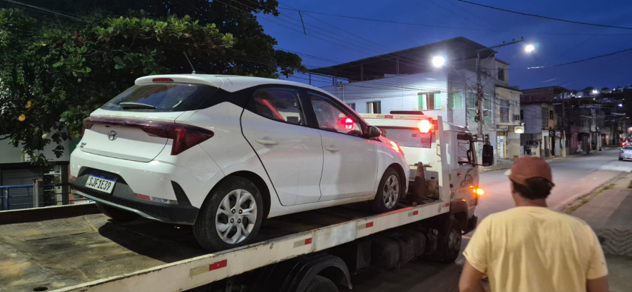 PM prende homem por receptação e recupera veículo no bairro Porto, em Muriaé