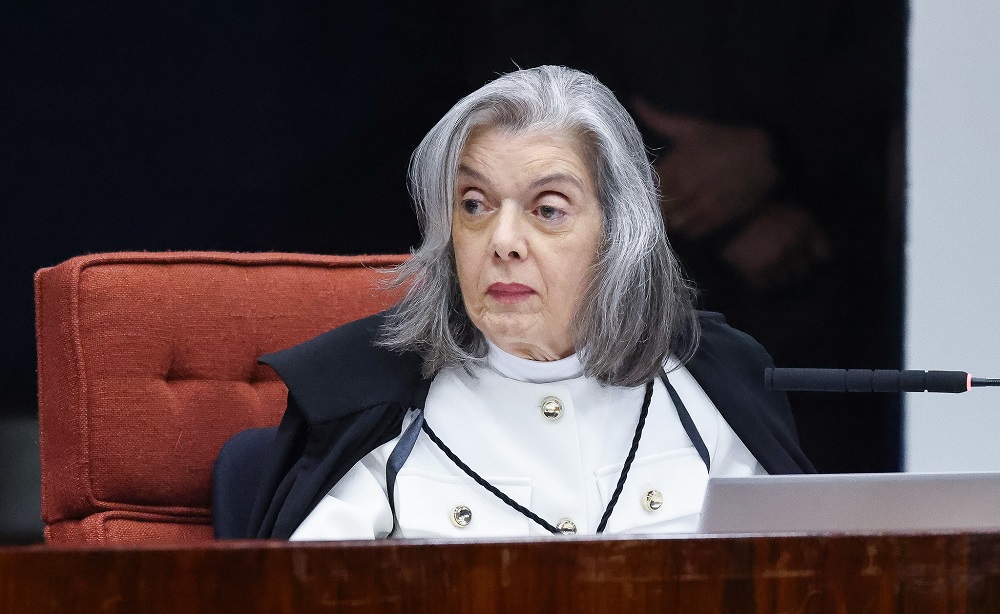 Cármen Lúcia vota para condenar Eduardo Bolsonaro por difamação contra Tábata Amaral