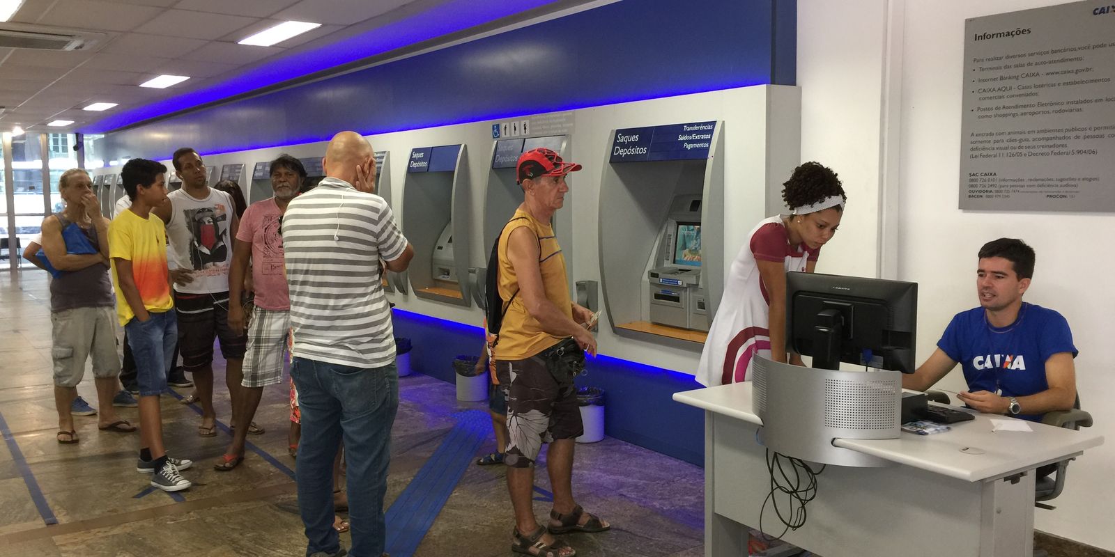 Saiba o que vai funcionar no feriadão do Dia do Trabalhador