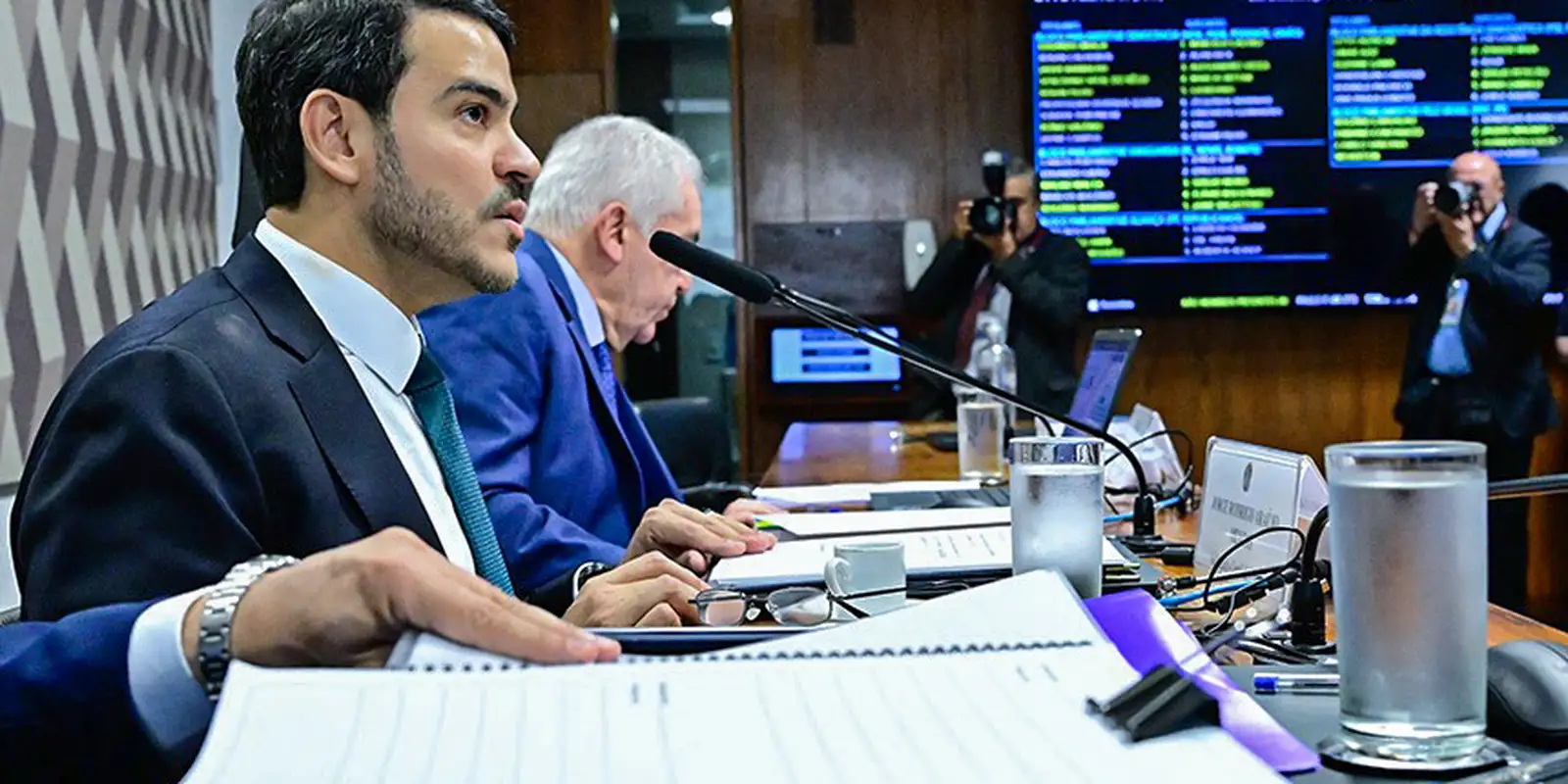 CCJ do Senado sabatina Jorge Messias para vaga no STF