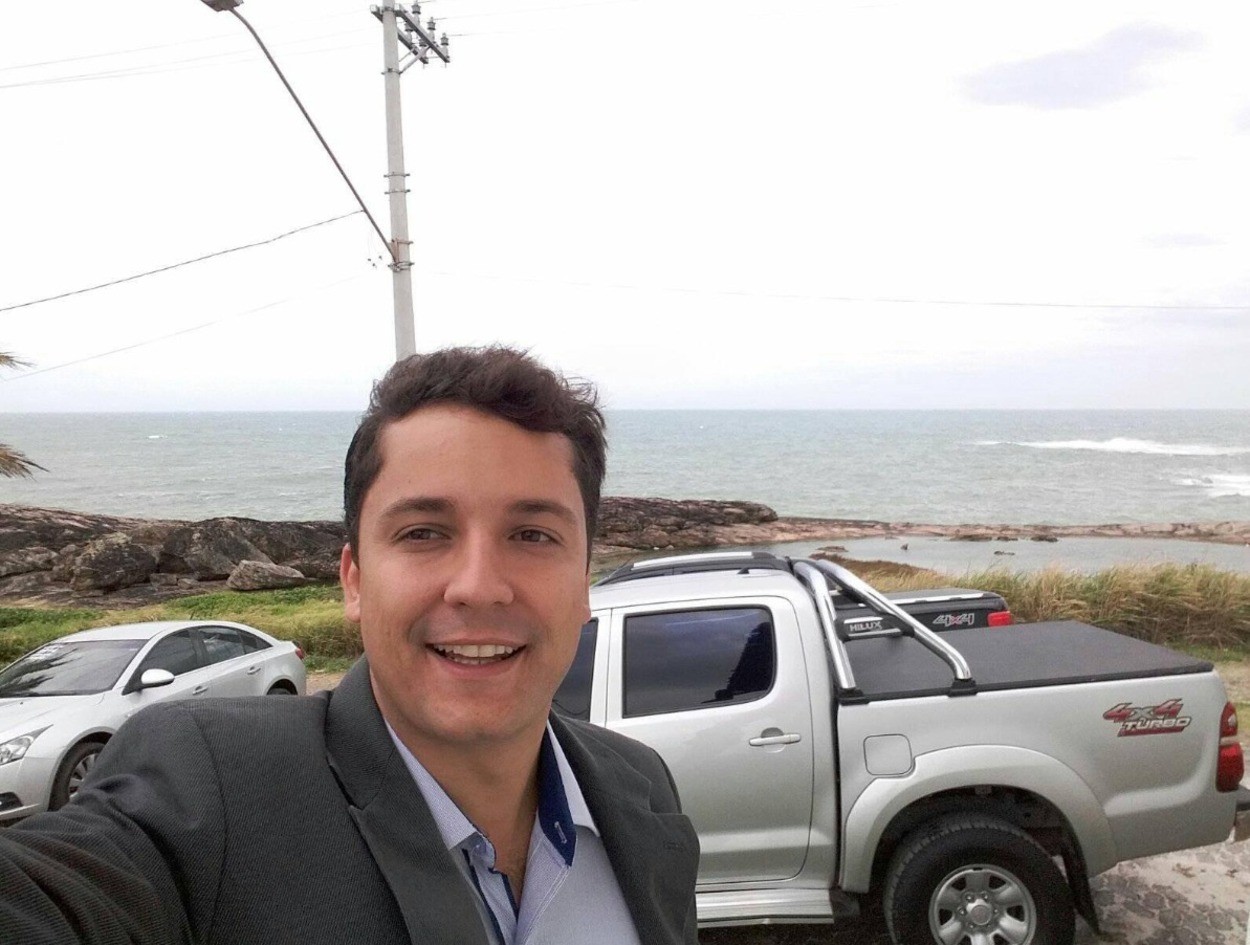 Filho do prefeito de Jequitinhonha morre em queda de avião em BH