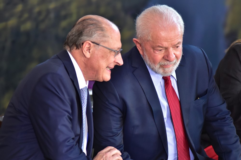 Lula está definindo nova indicação ao STF, diz Alckmin apos rejeição de Messias  