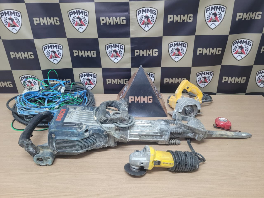 PM recupera ferramentas furtadas de obra no bairro Boa Vista, em Muriaé