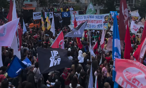 Instituto de Física da USP sobre alunos em greve: ‘Ou voltam às aulas ou perdem o semestre’