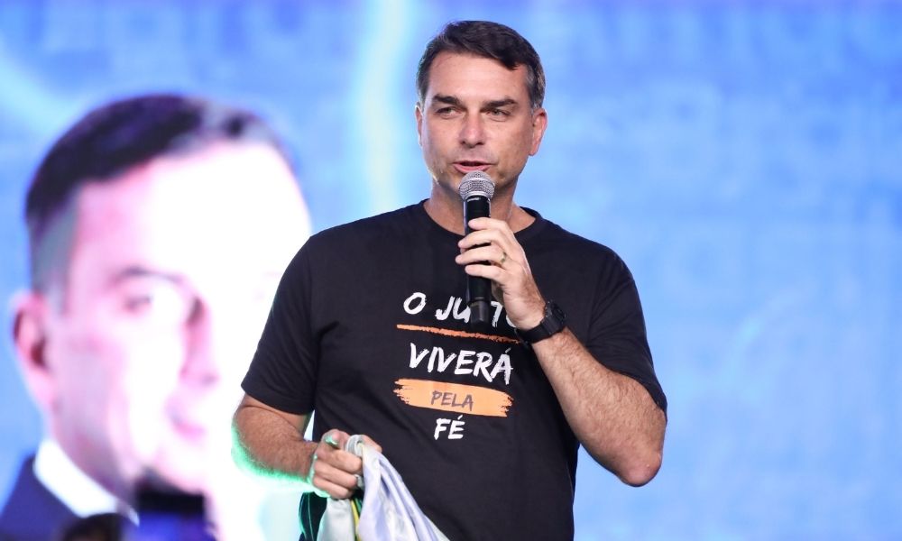 Flávio não defendeu classificação do PCC e CV como terroristas no Senado em 2025