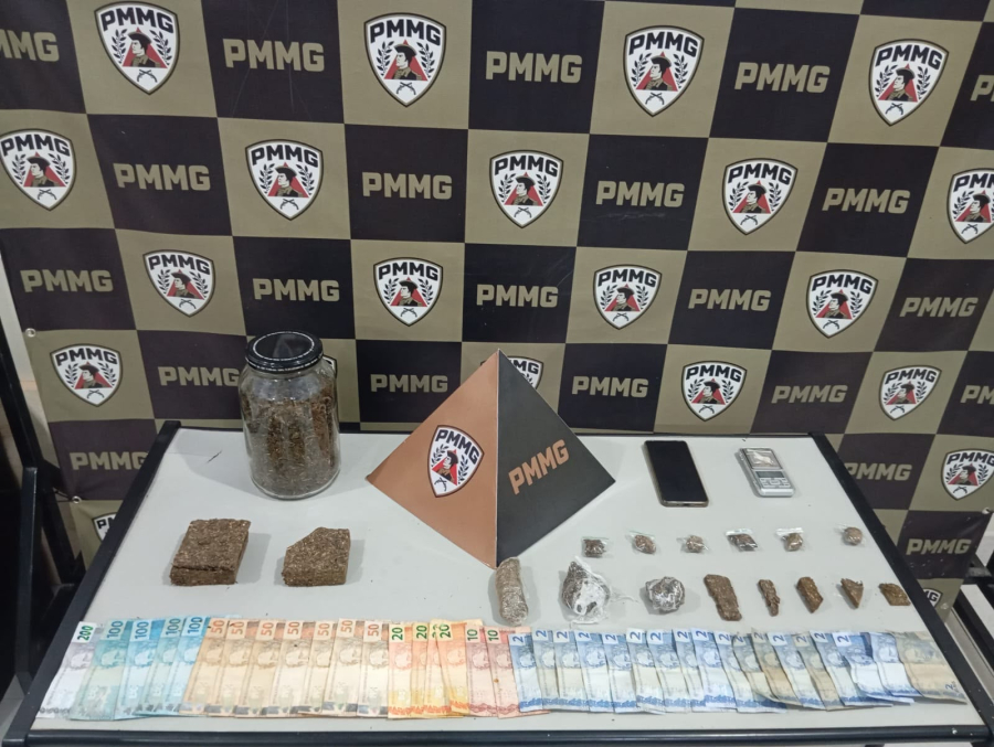 PM prende suspeito e apreende grande quantidade de drogas no bairro Colety, em Muriaé
