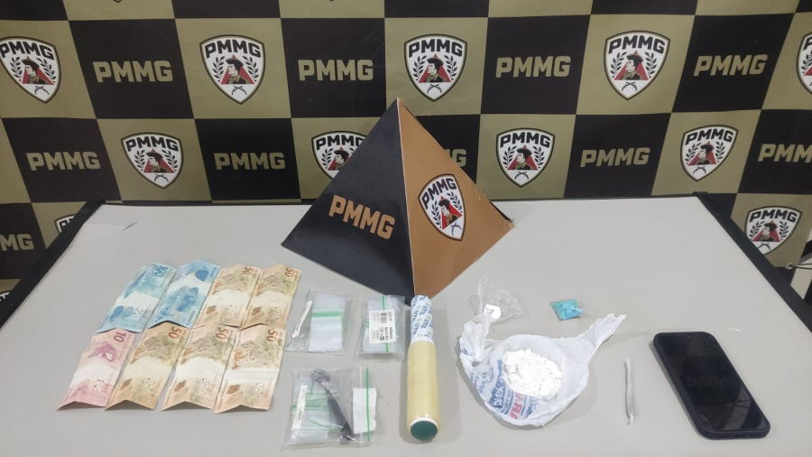 PM desarticula esquema de tráfico por delivery em Muriaé