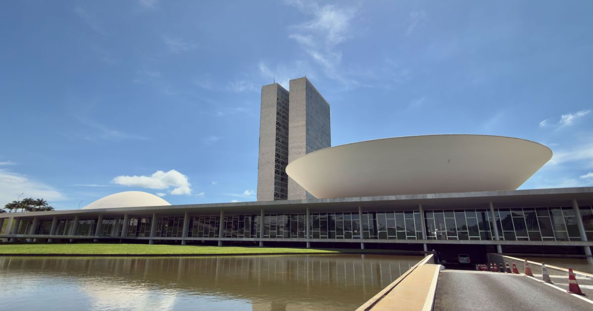 Alcolumbre anuncia esforço concentrado no Congresso antes das eleições
