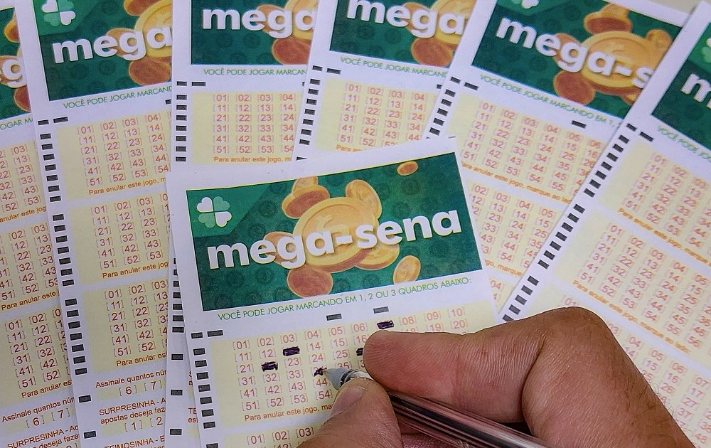 Mega-Sena acumula e prêmio estimado vai a R$ 42 milhões