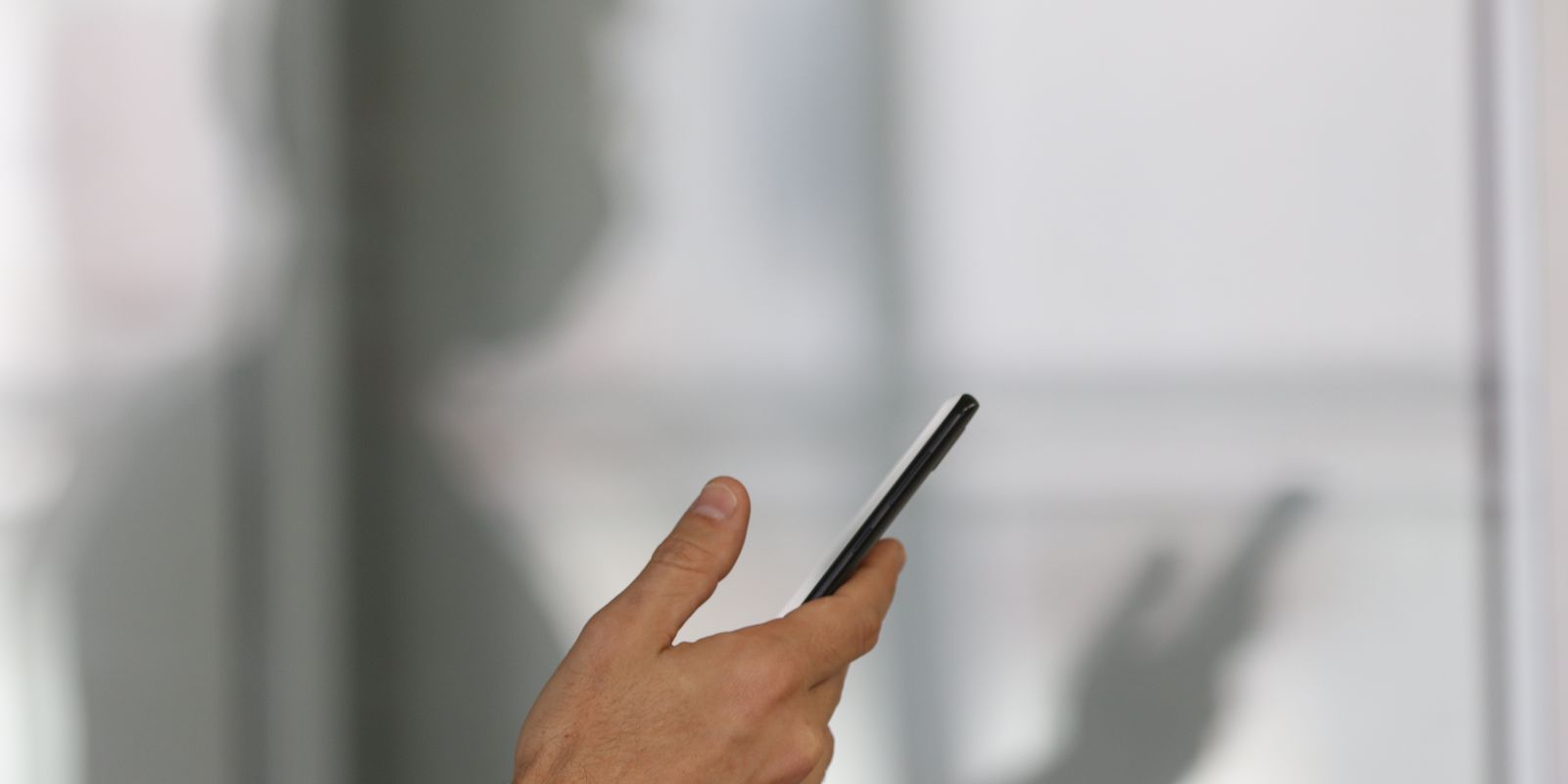 Desenrola Brasil é alvo de anúncios fraudulentos, aponta estudo