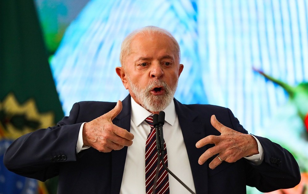 Brasil não vai depender nem da China, nem dos EUA para fazer sua IA, diz Lula