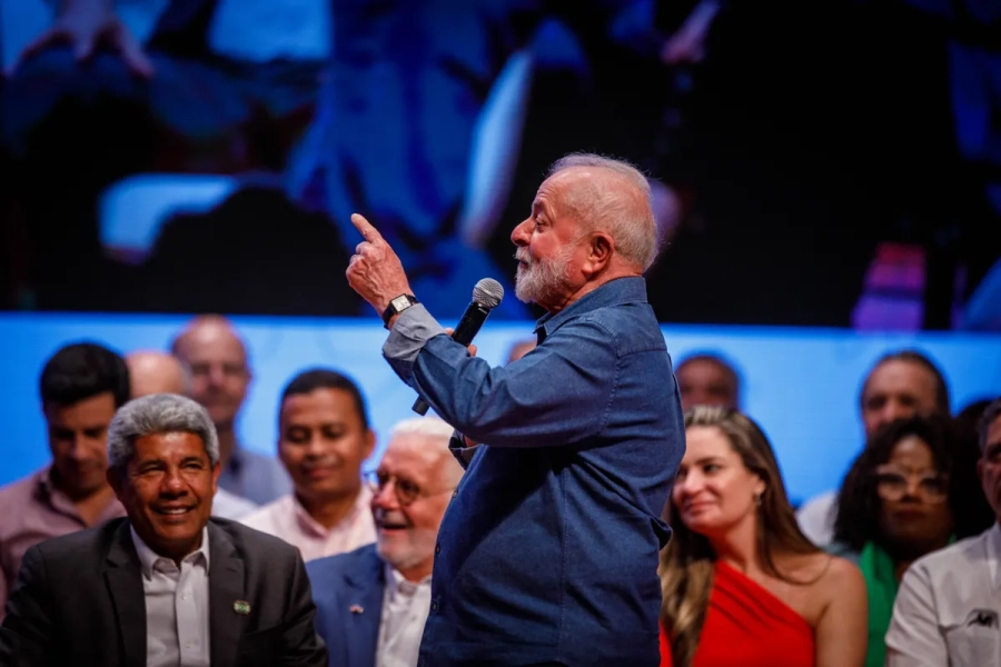 Lula diz que fim da escala 6x1 será aprovado na próxima semana