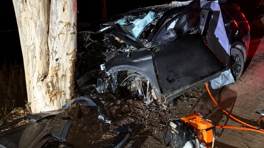 Jovem de 19 anos morre após carro sair da pista entre Natividade e Porciúncula