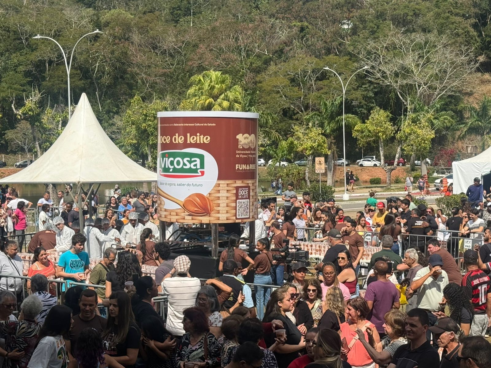 Viçosa celebra centenário da UFV com 3,4 toneladas de doce de leite