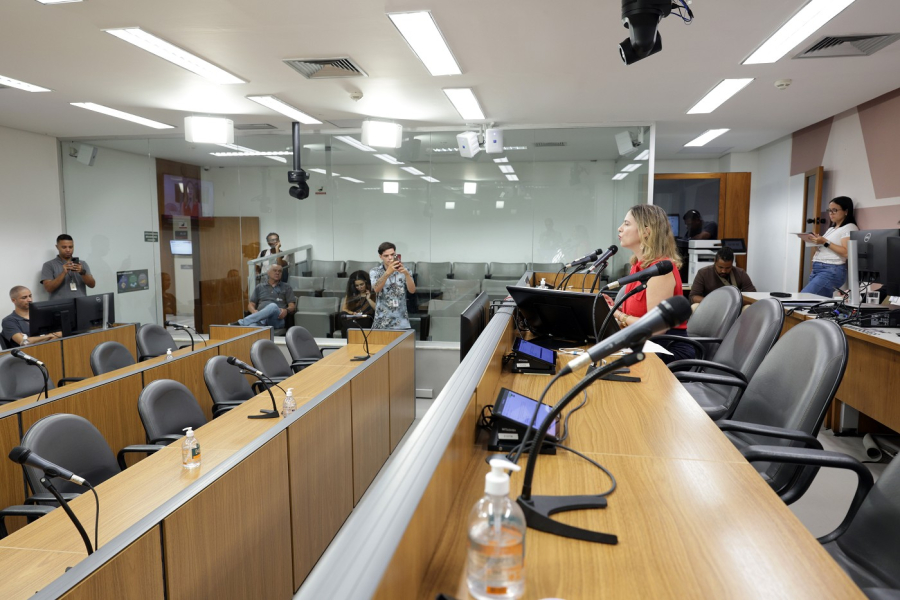 Ex-subsecretária falta pela terceira vez e contratos de R$ 398 milhões ampliam pressão em Minas