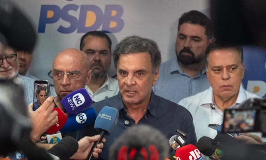 Aécio volta ao Senado e altera a disputa pelas duas vagas de Minas