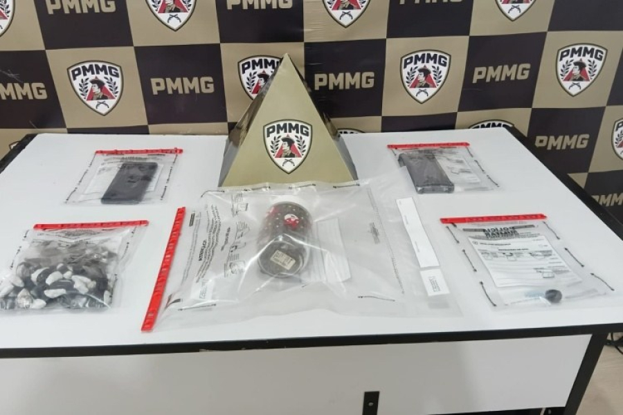 PM apreende 45 tabletes de maconha e detém dois envolvidos em Tombos