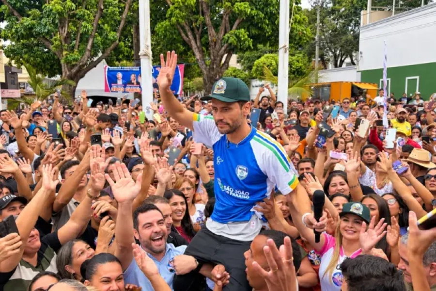 Cleitinho passou de 55% em Carangola e 56% em Muriaé na vitória para governador