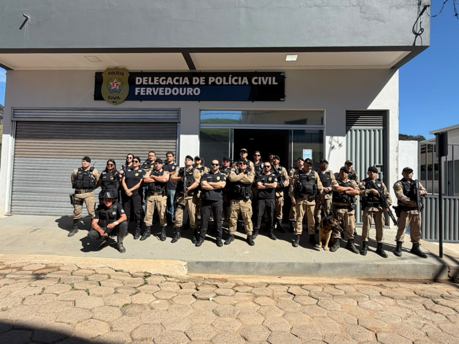 Operação Pó da Estrada prende três e apreende sete armas em Fervedouro