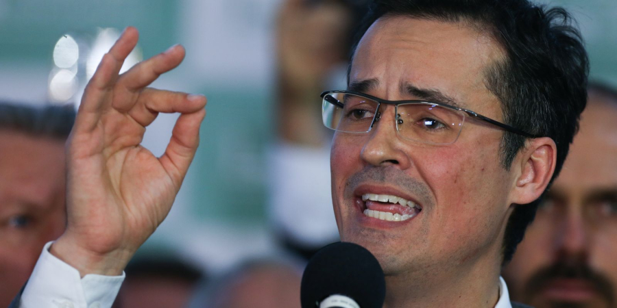 Eleito senador com 2,9 milhões de votos, Deltan ainda depende de decisão final do TSE