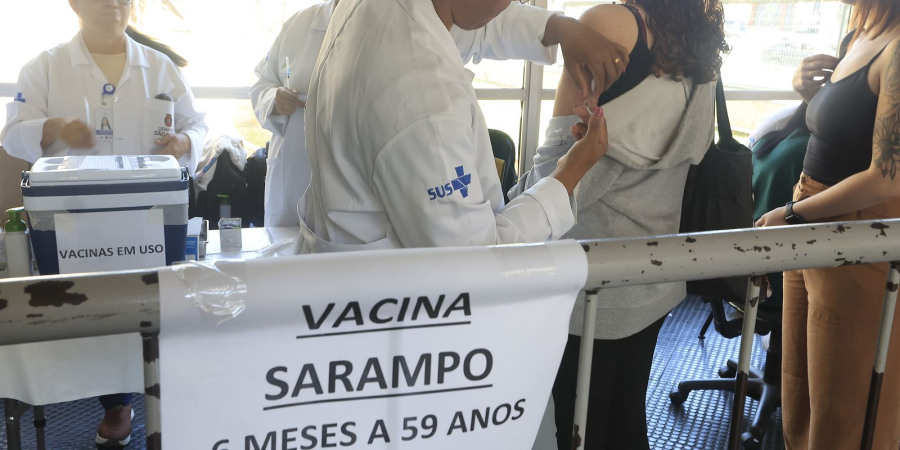 Brasil reforça alerta contra sarampo após avanço da doença nas Américas