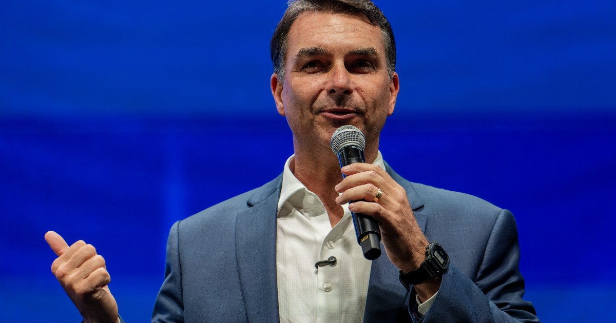 Flávio descarta Eduardo no Itamaraty e diz que cargo para o pai não está nos planos