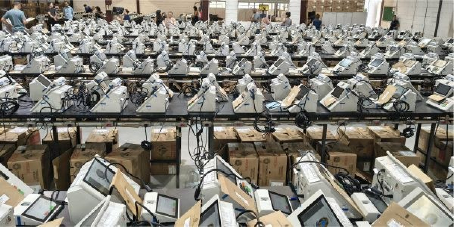 Minas prepara 55.826 urnas para o 2º turno e mais de 16 milhões de eleitores voltam às seções