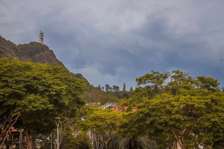 Carangola entra novamente no caminho das tempestades: alerta inclui vendaval e chuva forte