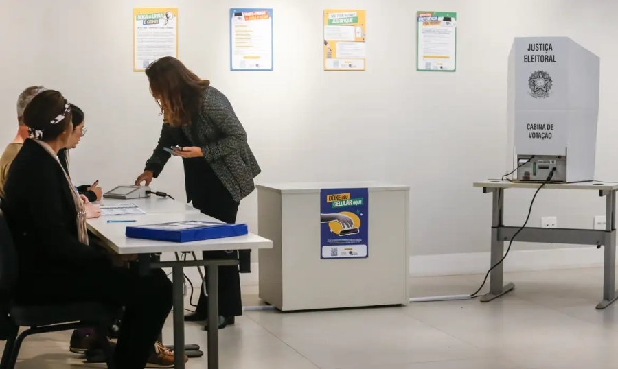 Cinco cidades decidiram Lula x Flávio por apenas um voto; outra terminou empatada
