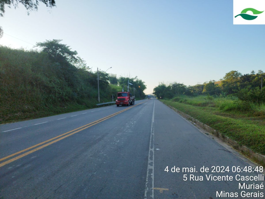 Dois acidentes em sequência são registrados na BR-116, em Muriaé