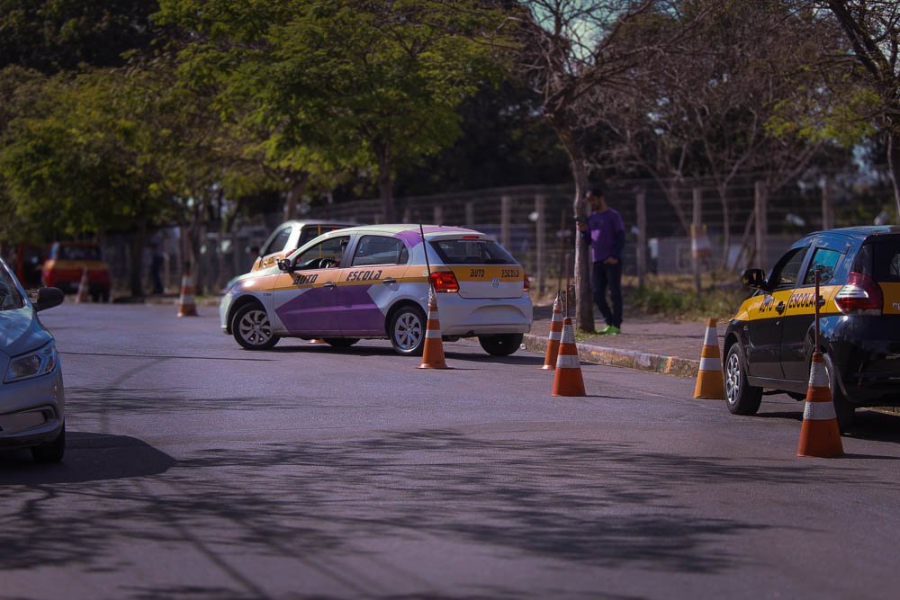 CNHs vencidas em Minas entre junho e dezembro seguem válidas até 9 de dezembro