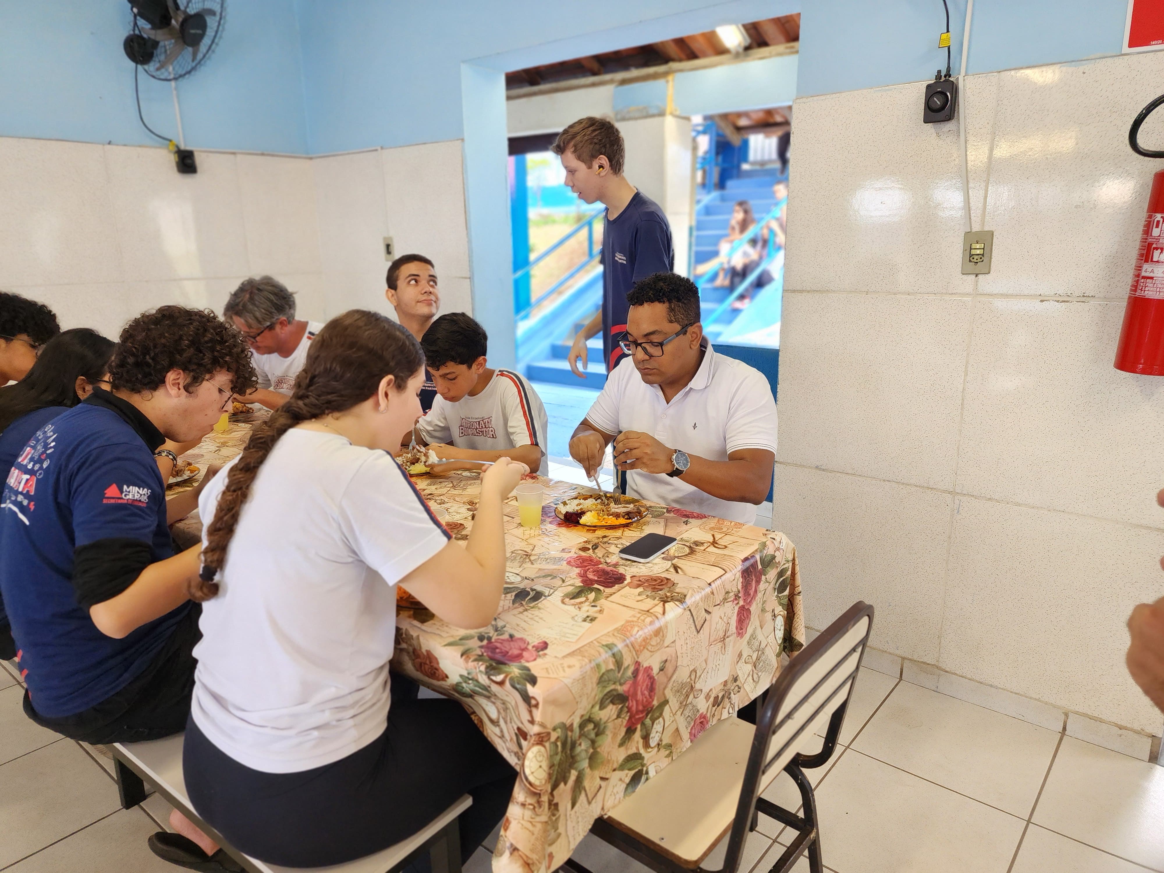 Secretaria de Educação participa de solenidade para início das obras do Restaurante Universitário da Uemg em Divinópolis