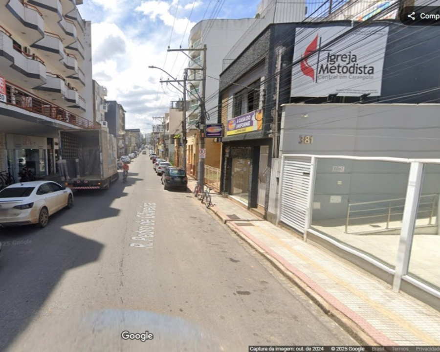 Rua Pedro de Oliveira será recapeada  nesta sexta (25).  Moradores devem retirar seus carros.