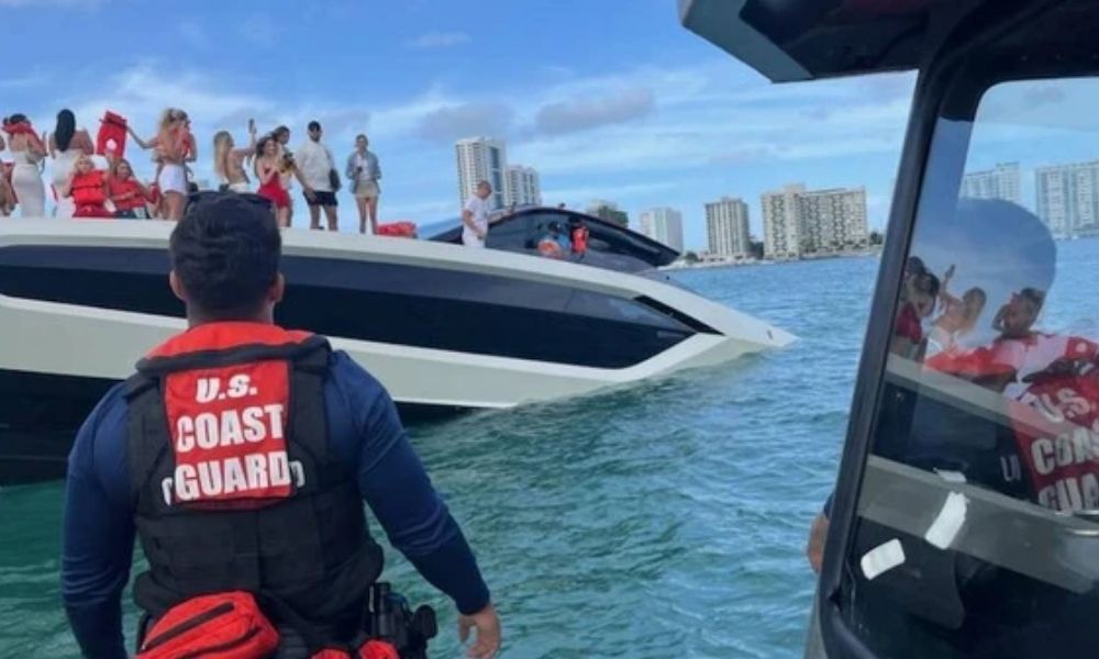 Autoridades resgatam 32 pessoas em Miami após naufrágio de iate