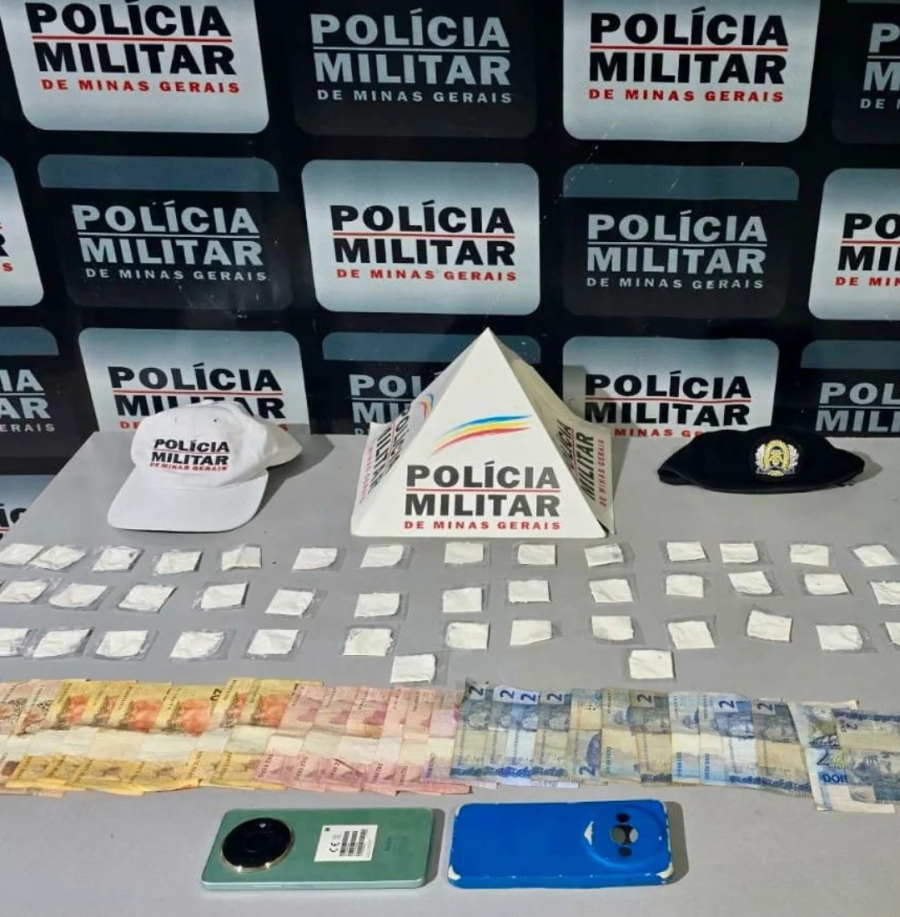 Polícia prende traficante em festa de Divino. Droga apreendida em operação