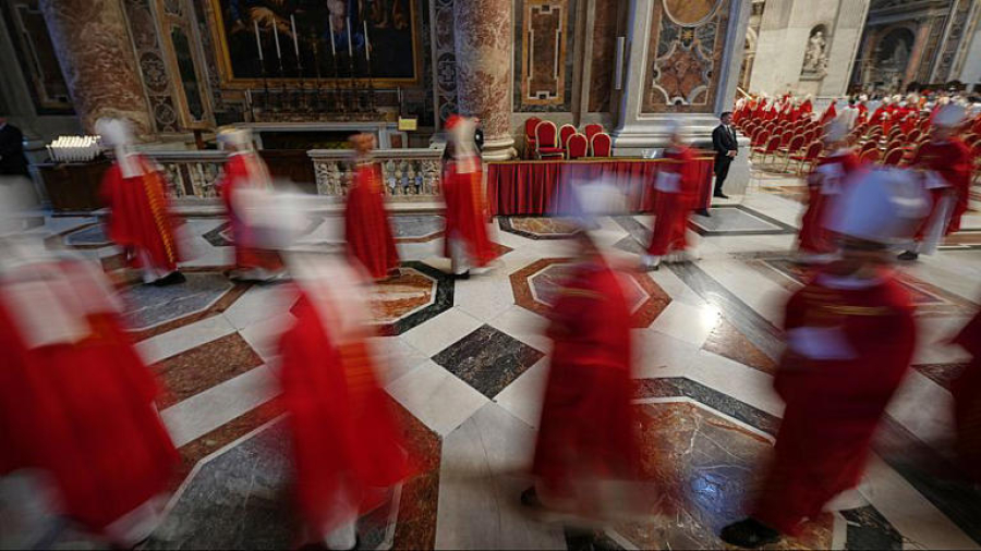 Como a tecnologia ameaça o segredo do conclave. Medidas de segurança digital no Vaticano