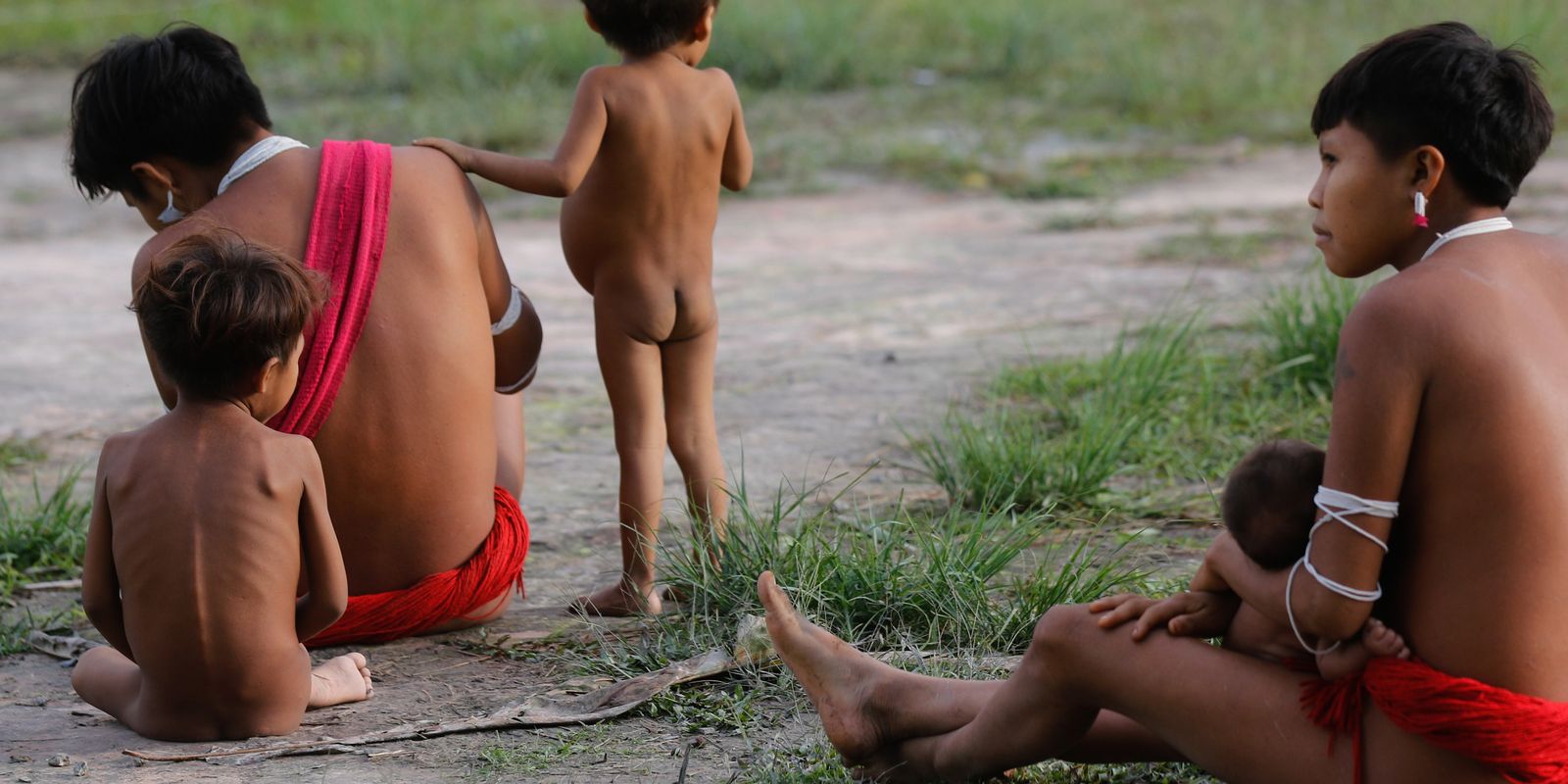 Número de óbitos de indígenas Yanomami cai 21% em 2024