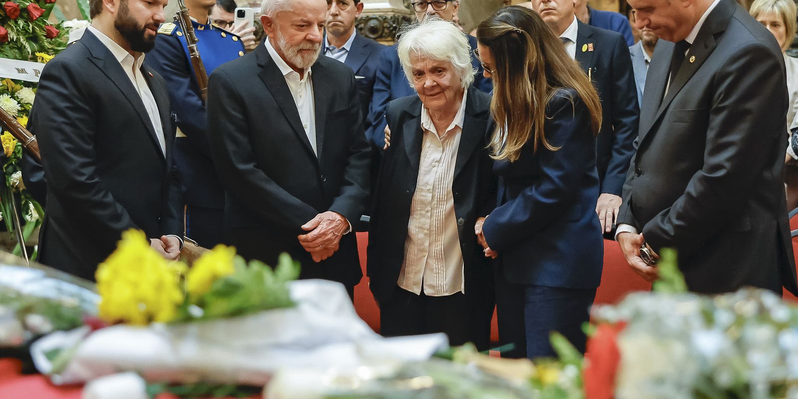 “Uma pessoa como Pepe Mujica não morre”, diz Lula em velório do amigo