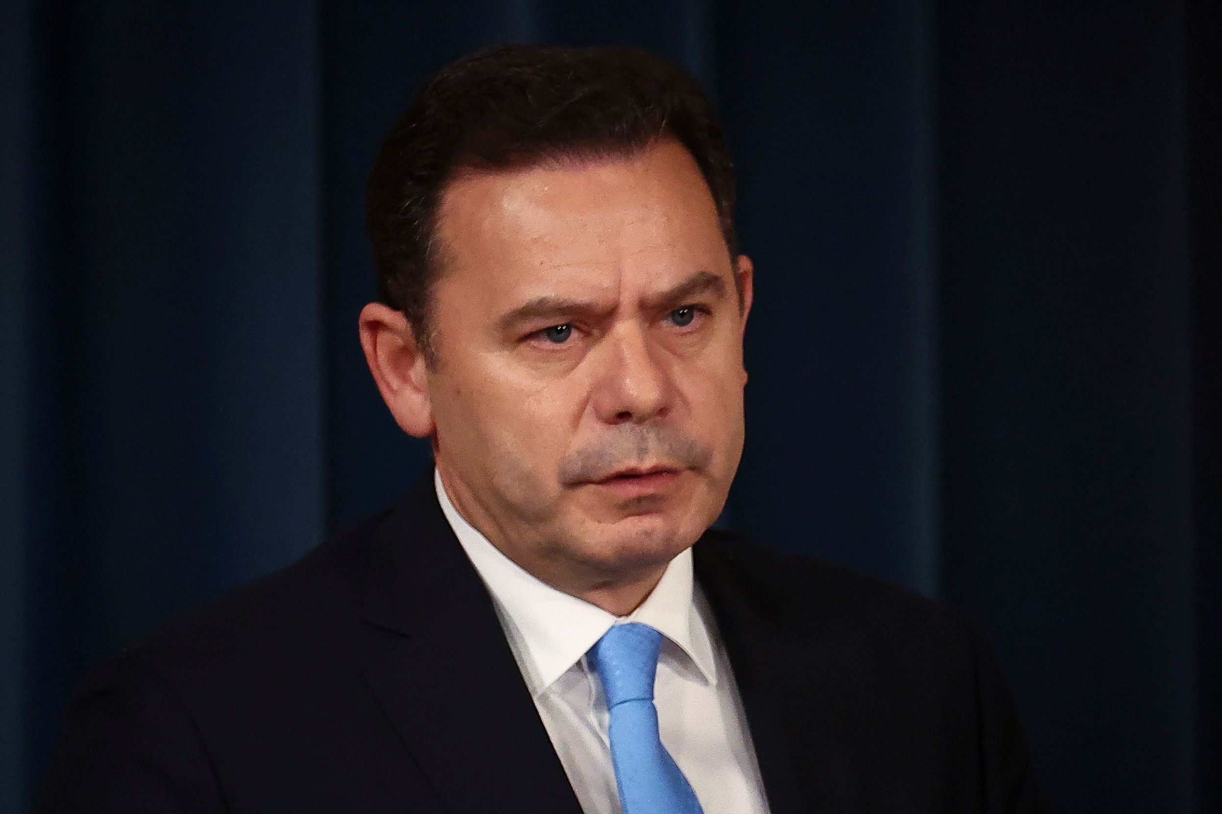 Com mais de 98% das urnas, Luís Montenegro deve vencer eleições em Portugal