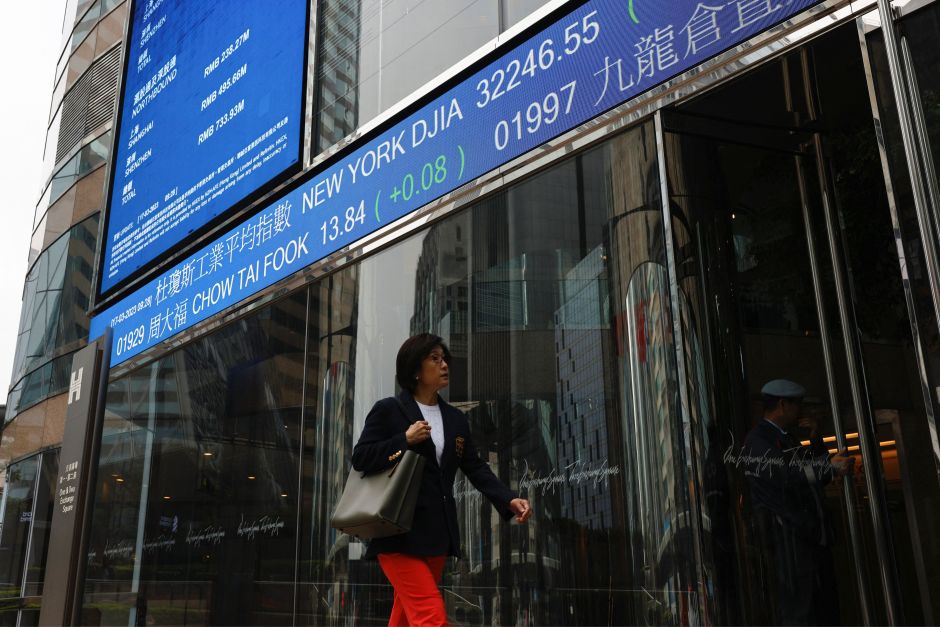 Bolsas da Ásia recuam após perdas em Wall Street com temor fiscal nos EUA