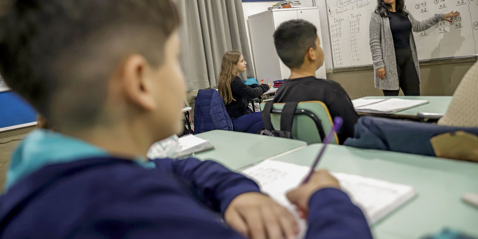 Olimpíada de matemática das escolas públicas aplica prova nesta terça